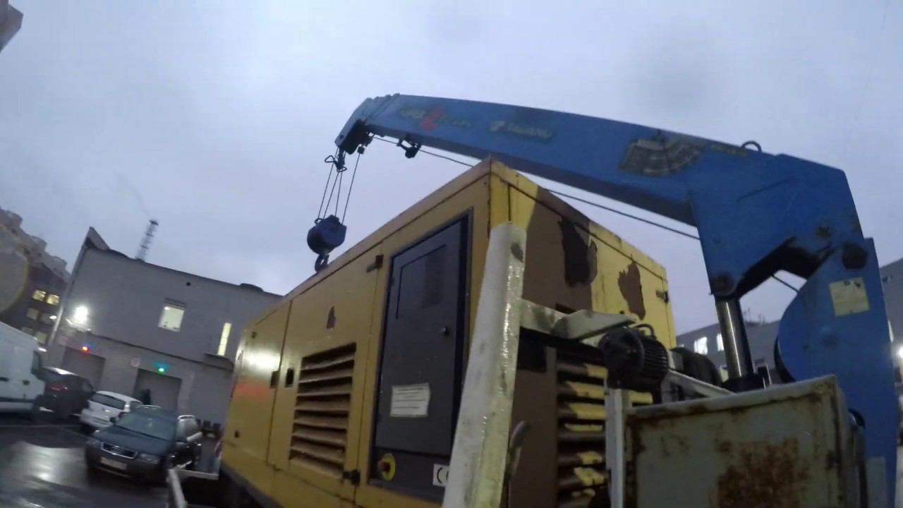 Бодрый малыш.Mitsubishi Canter в работе.Мини Манипулятор смотреть онлайн