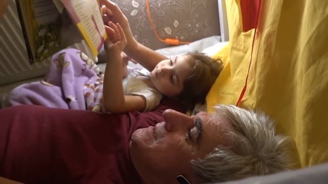 VLOG Под кроватью смотреть онлайн