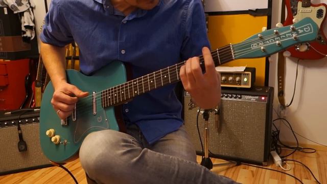 Big Sounds from the Danelectro U2 смотреть онлайн
