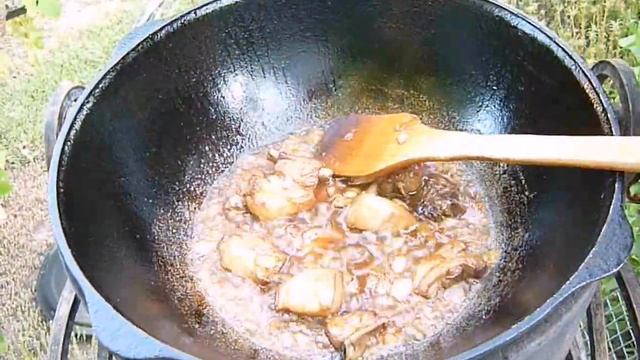 ГОТОВИМ ВКУСНЕЙШИЙ КУЛЕШ С ГРУДИНКОЙ НА ПИВЕ И В КАЗАНЕ. смотреть онлайн