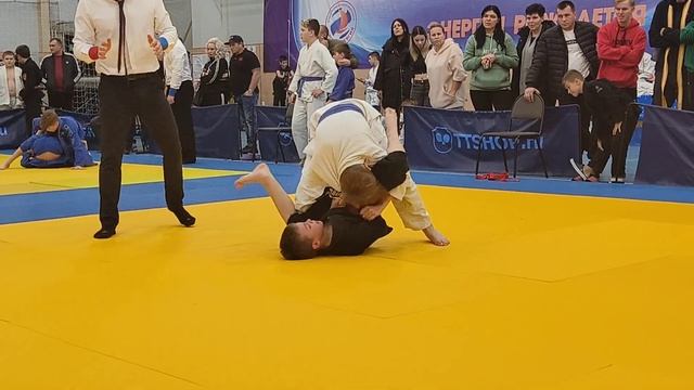 Чемпионат и Первенство Ярославской области по джиу-джитсу .Финал в весовой группе 38кг. смотреть онлайн