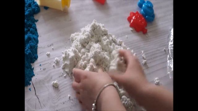 ОБЗОР. КОСМИЧЕСКИЙ ПЕСОК И ANGEL SAND (АНГЕЛЬСКИЙ ПЕСОК). СРАВНЕНИЕ МАСС ДЛЯ ЛЕПКИ. смотреть онлайн