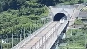 Riding the World’s Fastest Train | ?? 603km/h Maglev L0