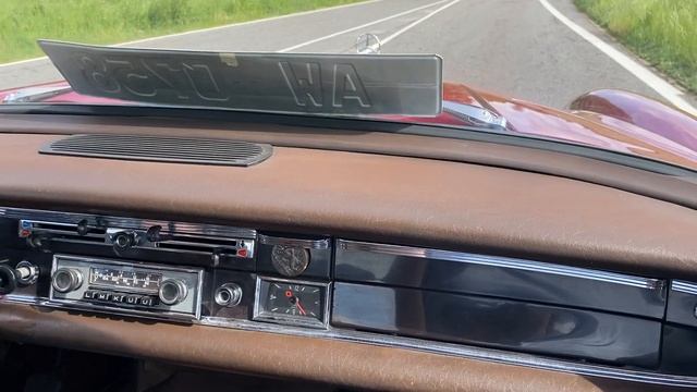 1966 Mercedes-Benz 200 D Blick auf Instrumente während der Fahrt- drive with view of instruments смотреть онлайн