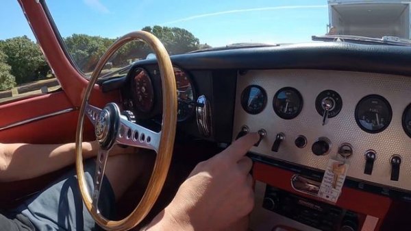 1962 Jaguar E-Type "XKE" Series I 3.8L Coupe Test Drive