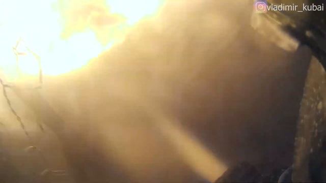 FireMan/ Горит дача, угроза рядом стоящим строениям, 4 газовых баллона в очаге. смотреть онлайн