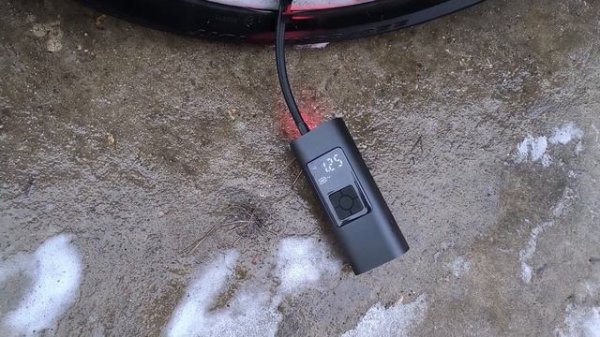 Аккумуляторный автомобильный компрессор с Wildberries