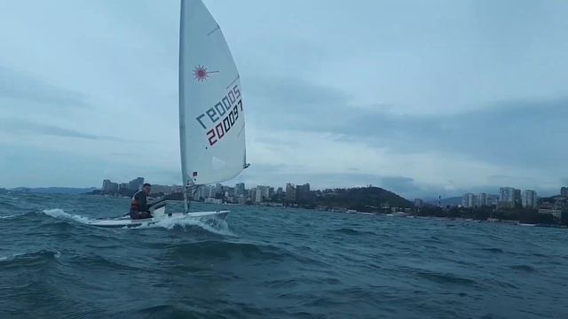 Виталий Баранов, ТС, Сочи 2019 (апрель). Рабочий материал. Фордевинд, работа с волной. смотреть онлайн