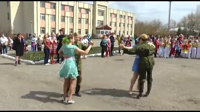 День танца "Танцевальная орбита" смотреть онлайн