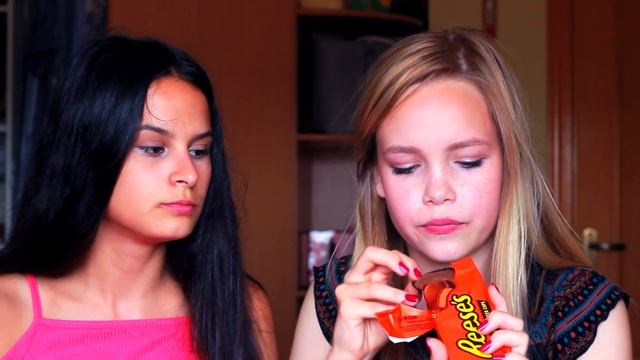 ПРОБУЕМ СЛАДОСТИ ИЗ ЯПОНИИ И АМЕРИКИ! / Julie Sun смотреть онлайн