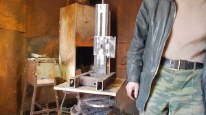 Самый простой фрезерный станок по металлу, своими руками.