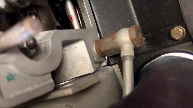 Porsche Engine Oil Priming for a 911 Turbo смотреть онлайн