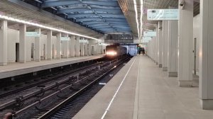 Номерные на станции "Технопарк"