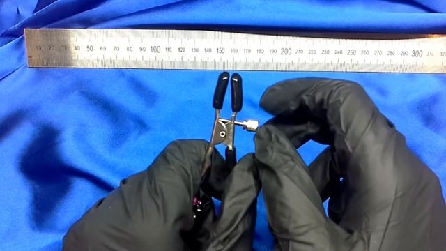 Зажимы на соски на цепочке,с бубенчиками смотреть онлайн