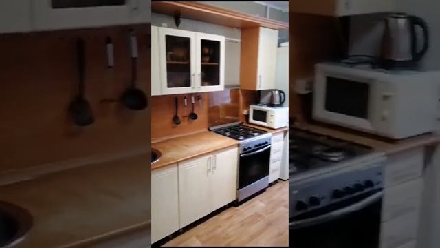 сдаю 3 комнатную квартиру,до 6 человек по адресу :город Липецк ул Энергостроителей 15.