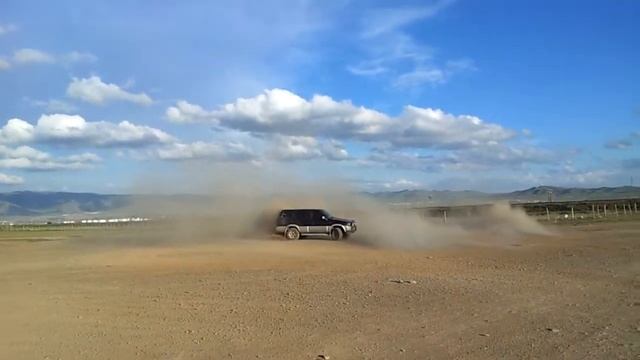 Nissan mistral in Mongolia смотреть онлайн