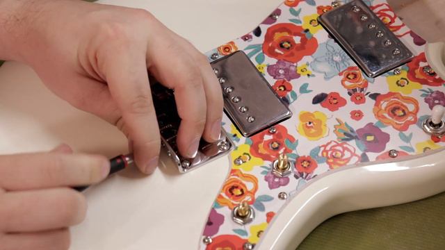 Can I Turn A KID'S Guitar Into CUSTOM Travel Guitar? смотреть онлайн