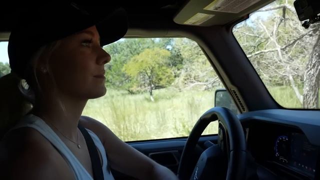 Off-Roading in the 2021 Ford Bronco at the Bronco Off Roadeo in Austin Texas | Built2Wander смотреть онлайн