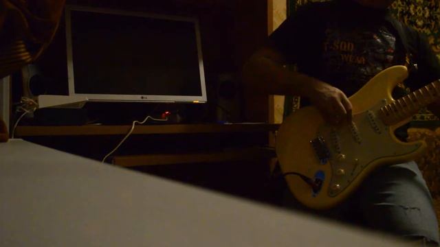 Fender Yngwie J. Malmsteen Stratocaster 2003 haus test(компьютерные колонки) смотреть онлайн