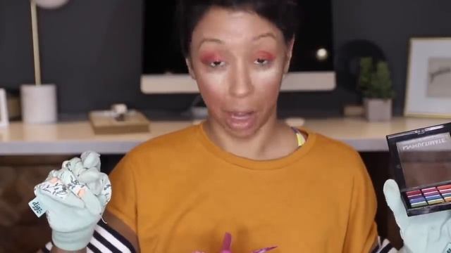DOING MAKE UP WITH GARDENING TOOLS!! смотреть онлайн