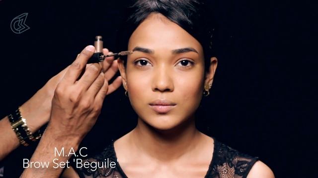 Rihanna Makeup Tutorial : Celeb Look смотреть онлайн