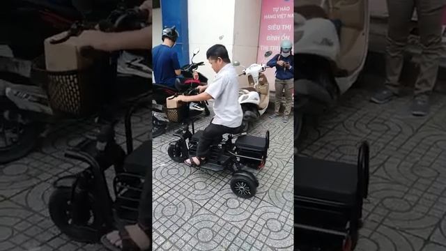 Xe điện 3 bánh 3 chỗ ngồi, giá rẻ cho người già, người khuyết tật MEDI-PROCARE MP-WHEEL-ESTF18 смотреть онлайн