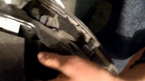 Замена лампочек ближнего света на Nissan Qashqai J10