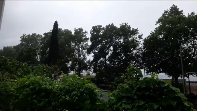 Гроза в Лазаревском 04.07.2021, а я живу напротив моря