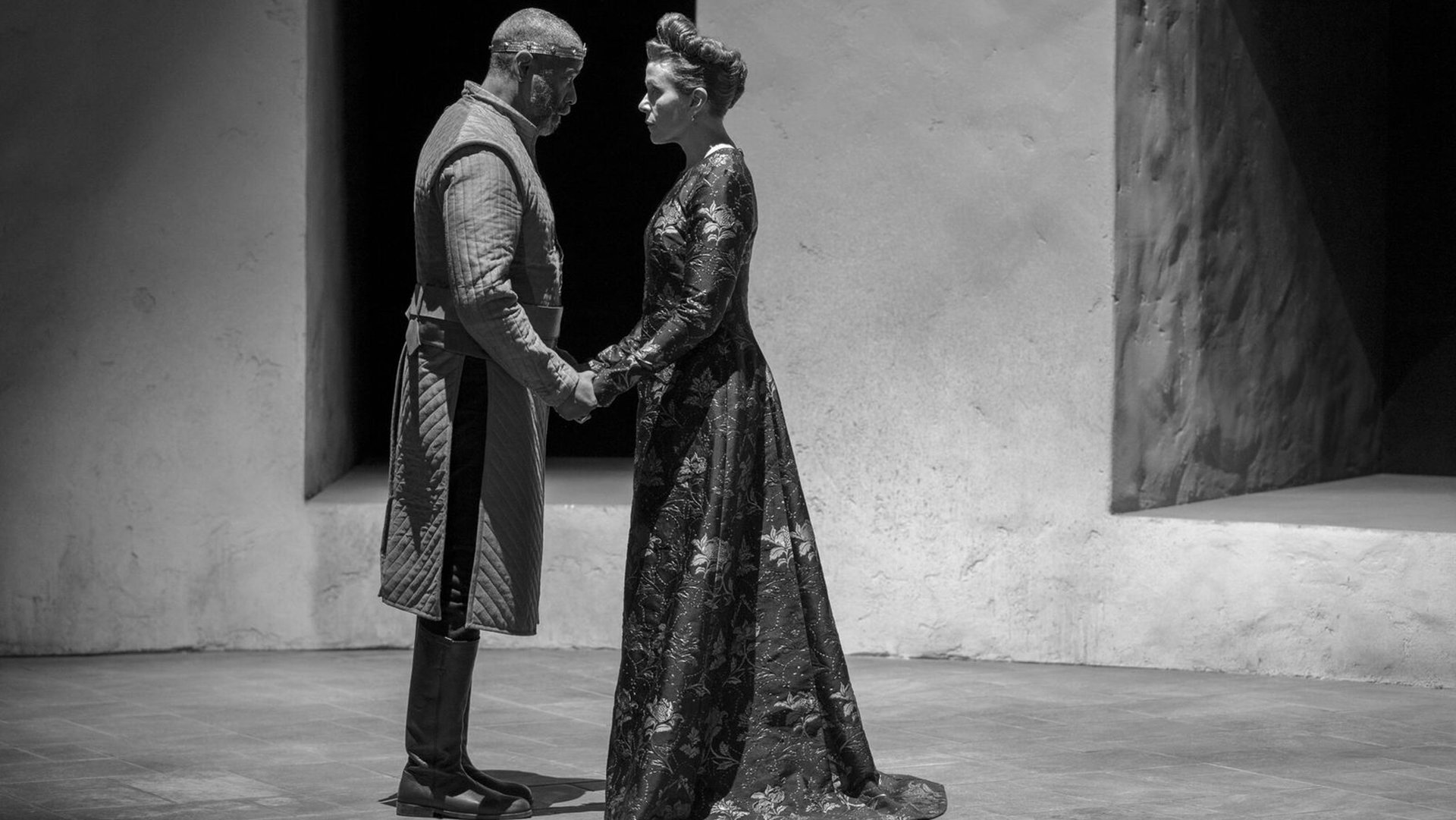 Трагедия Макбета (2021, тифлокомментирование на русском) смотреть онлайн