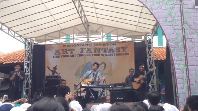 ART FANTASY (Dian Didaktika): The Overtunes - The Man Who Can't Be Move смотреть онлайн