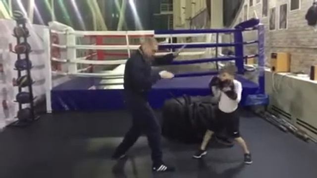 Детский бокс.Макс 8 лет.Год тренировок.клуб SLY FOX смотреть онлайн