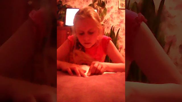 Оригами. Гномик или шериф. 1 часть. Извините камера прервалась. Продолжение следует смотреть онлайн