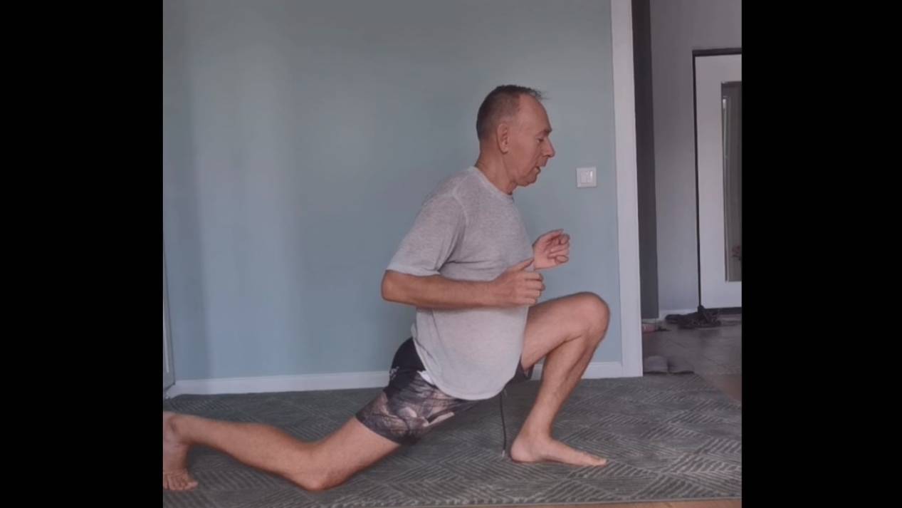 Авторская зарядка на гибкость всего тела для своих