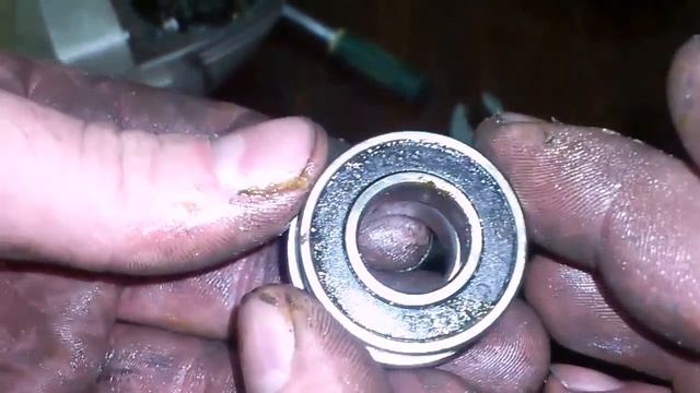 Ремонт болгарки. Убираем люфт. Repair, Angle-grinders. смотреть онлайн