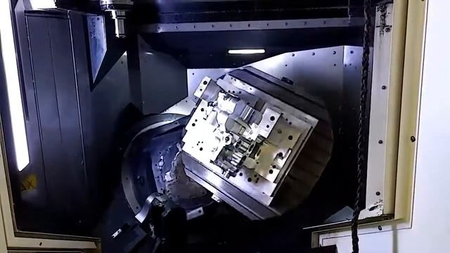 Zz DMU 5 axis смотреть онлайн