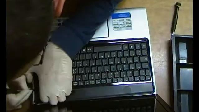 DISASSEMBLY Asus M51S смотреть онлайн