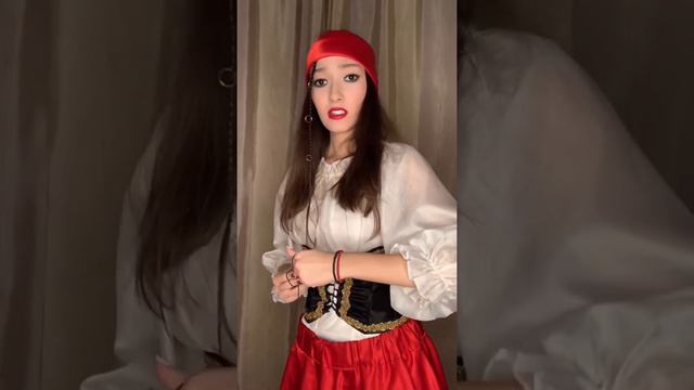 Откуда звук? #пират #пиратыкарибскогоморя #косплей #тренды #pirate #piratesofthecaribbean смотреть онлайн