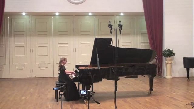 Chopin Nocturne cis moll Анастасия Махамендрикова смотреть онлайн