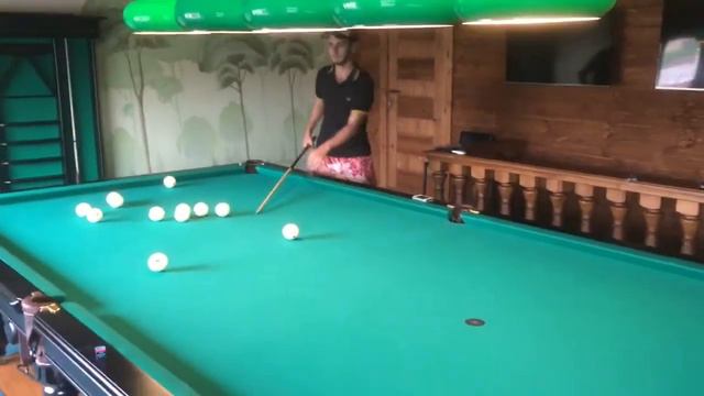 Учимся играть в биллиард смотреть онлайн