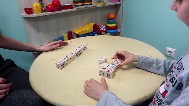 РАЗВИТИЕ ВНИМАНИЯ и ВИЗУАЛЬНОГО восприятия // Аутизм // Умственная отсталость // Autism смотреть онлайн