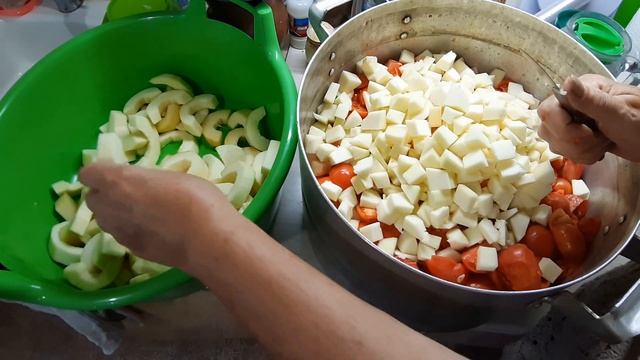 Кабачковая икра в больших объемах. У нас НИКЕЛЕВАЯ Свадьба. смотреть онлайн