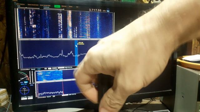 SDR приёмник на одном транзисторе. смотреть онлайн