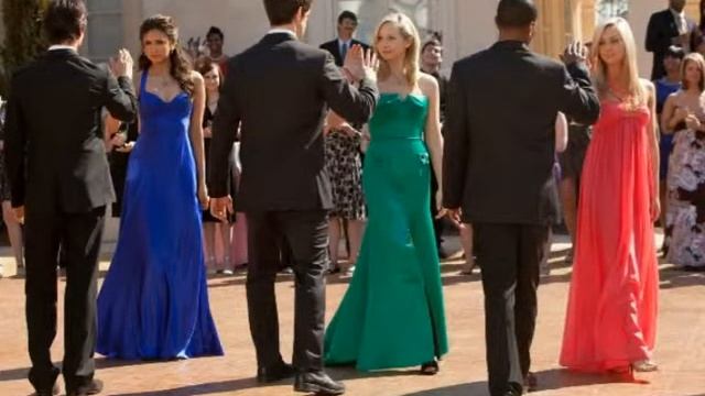 Танец Елены и Деймона смотреть онлайн