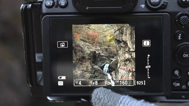 Pour compléter une série photo de 3 saisons à cette cascade, on dort dans la voiture! смотреть онлайн