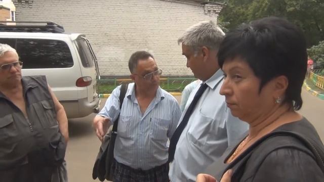 11.07.2012 Встреча с жителями: ул. Юных Ленинцев, 10/15, кк.1,2 смотреть онлайн