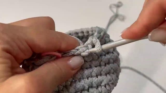 ? Гости все время пытаются утащить ее | Вязаный ограничитель двери | Soft Decor смотреть онлайн