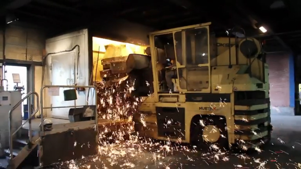 Погрузчик для литейного производства смотреть онлайн