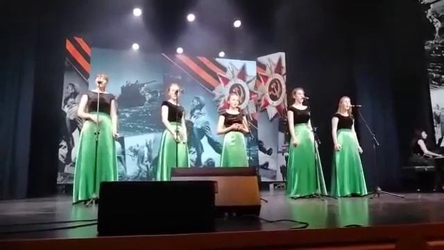 И. Дунаевский Песня девушек-бойцов. Вокальный ансамбль Кантабиле.mp4 смотреть онлайн