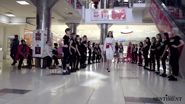 Показ от SENTIMENT в ТЦ КАСКАД Омск | Женская одежда в Омске смотреть онлайн