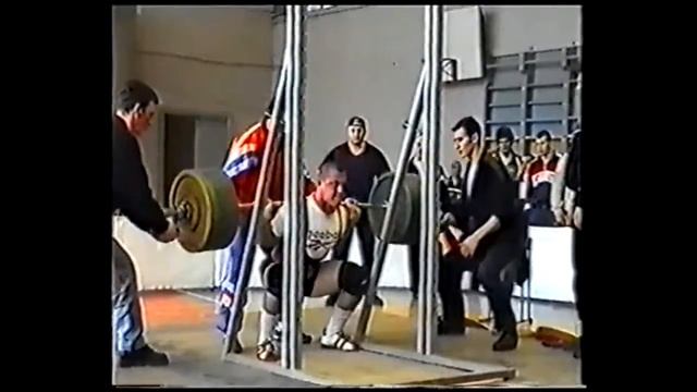 Чакур Юрий в/к 90 Присед Вес 260 ЧРБ 20 04 1999 г смотреть онлайн